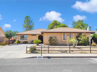 13621 Oakmont Dr, Victorville, CA 92395