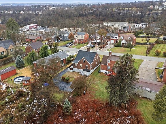 4th image of 1011 Taylor St