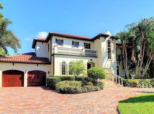 725 34th Ave NE, Saint Petersburg, FL 33704