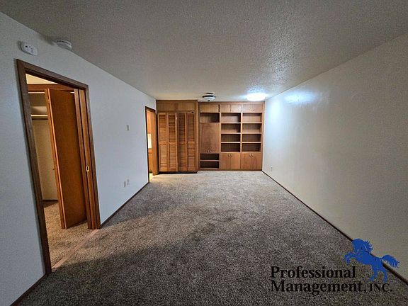 3rd image of 211 N 34th St #6