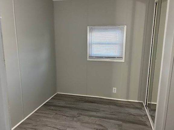 4th image of 204 Seagrape Ct