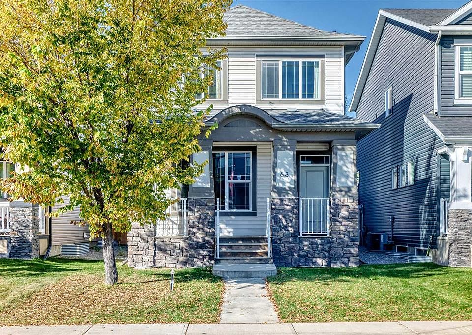 1st image of 83 E Legacy Cres SE