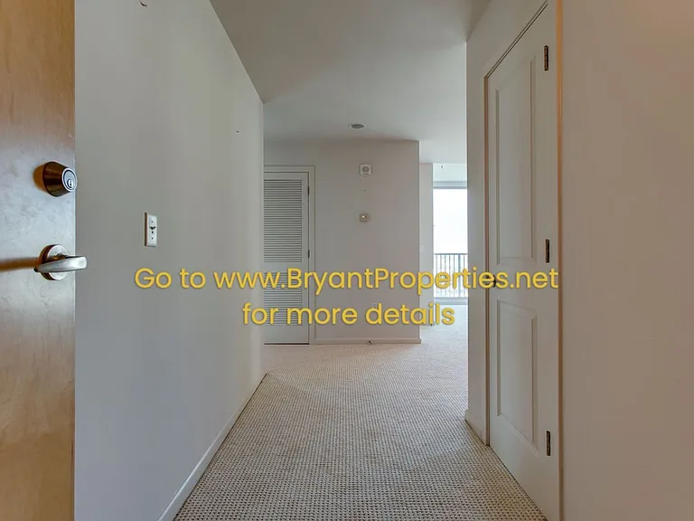 415 Church St #2402 — Photo 2
