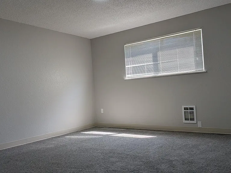 Unit Photo