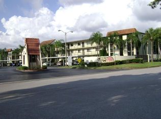 3077 Casa Del Sol Cir APT 207, Clearwater, FL 33761