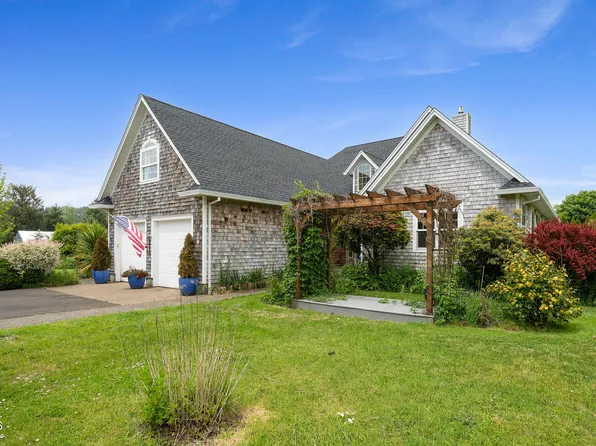 9300 S Prairie Rd, Tillamook, OR 97141