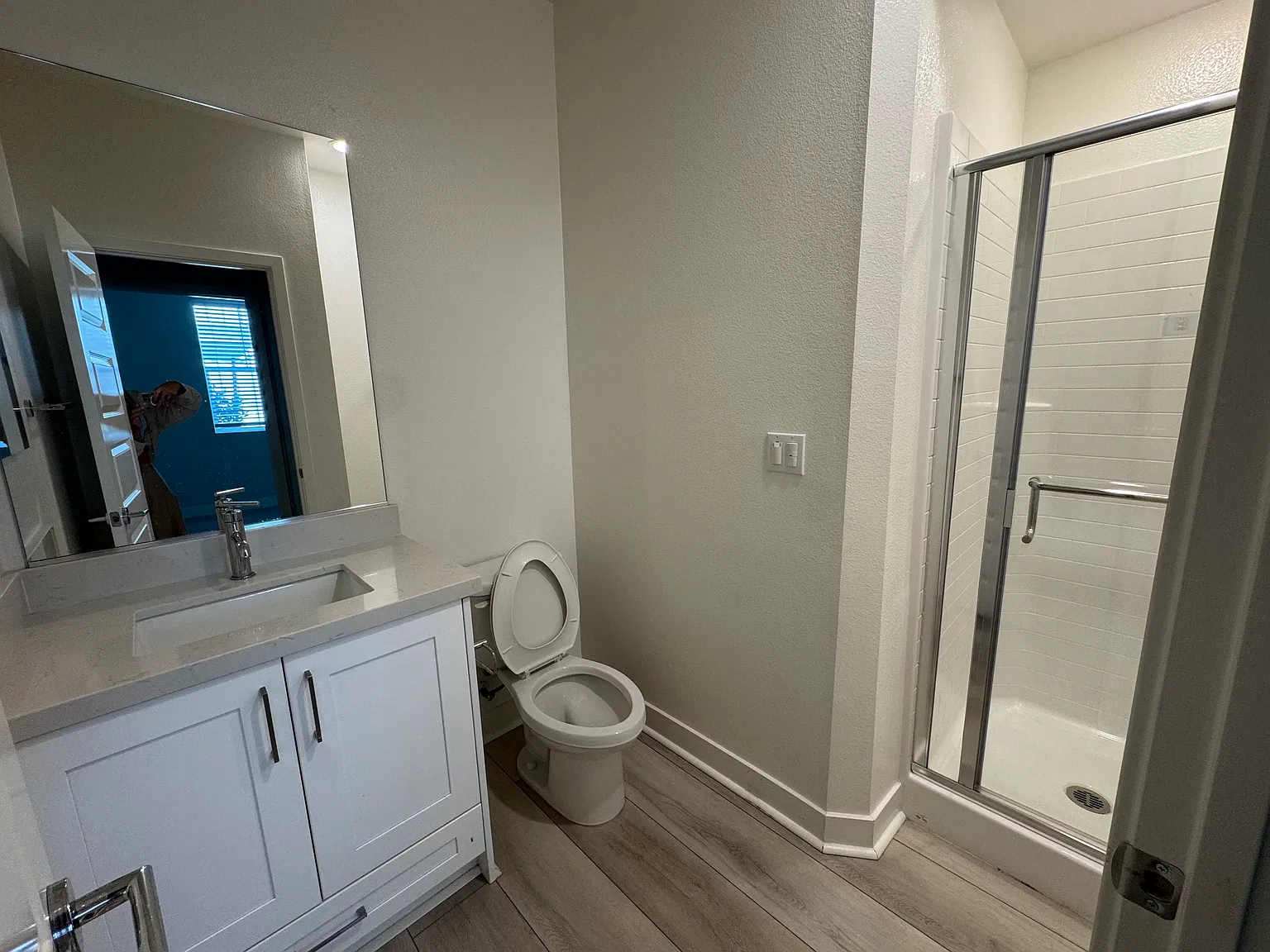 4 bed, 2050 sqft, $3,650 — Photo 4