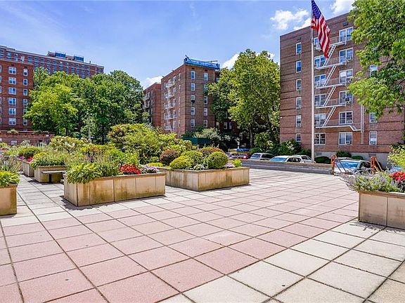 2nd image of 491 Riverdale Ave APT 2G