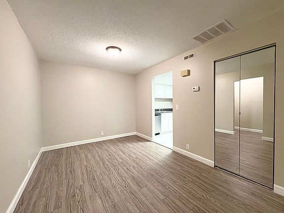 4th image of 210 Moree Loop APT 8