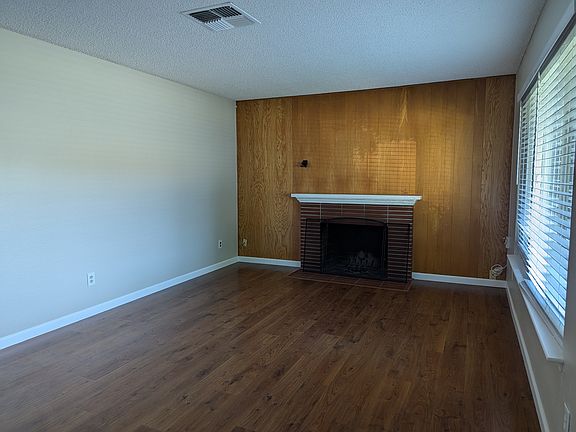 2nd image of 1243 Woodfield Ave