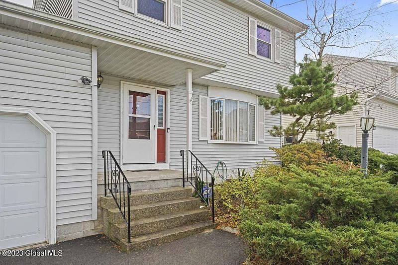 4th image of 1400 Elton Avenue