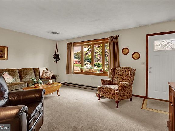 5th image of 1104 White Dawn Ln