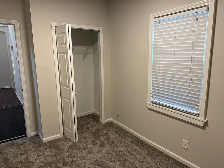2825 Monroe Ave #1 — Photo 14