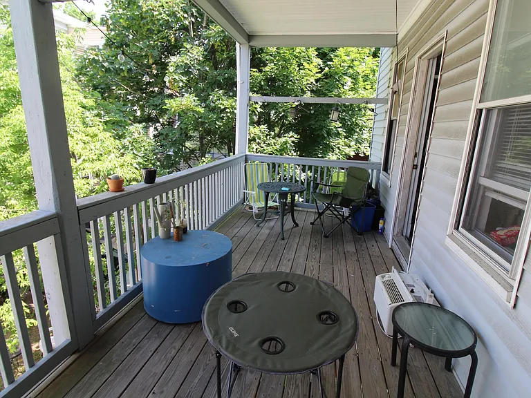 8 Beech St #4 — Photo 9