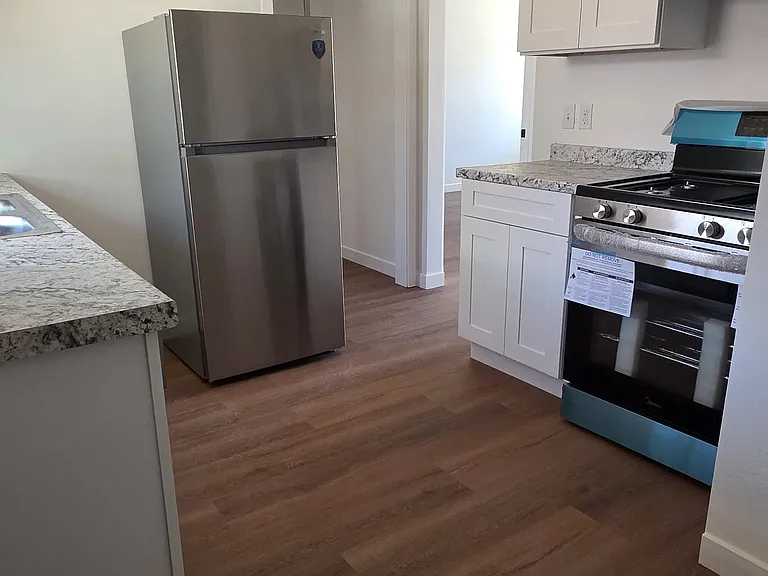 469 W 2nd St #1 — Photo 1