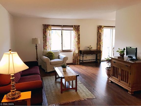 2nd image of 1845 Livingston Ave APT B