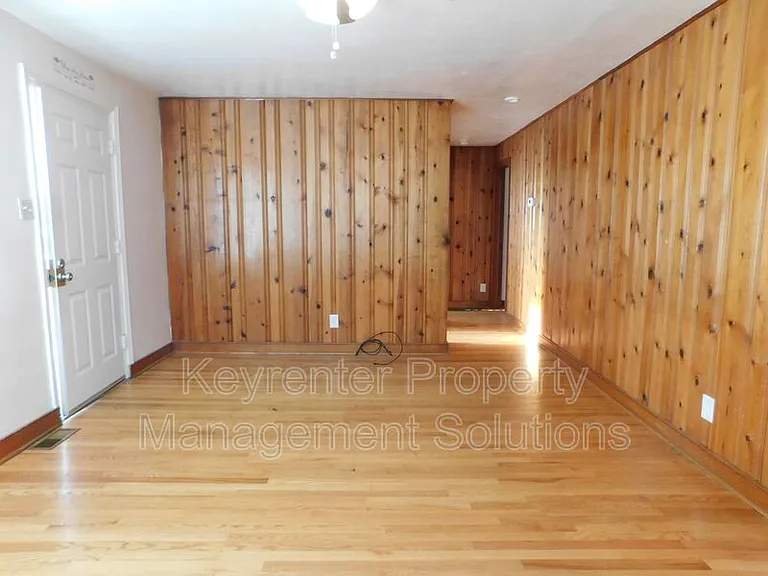 277 Skyview Cir #101 — Photo 6