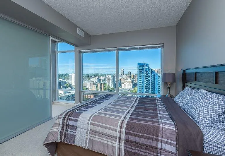 215 13th Ave SW #1305 — Photo 16