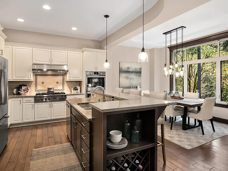 2237 NW Stoney Creek Dr — Photo 3