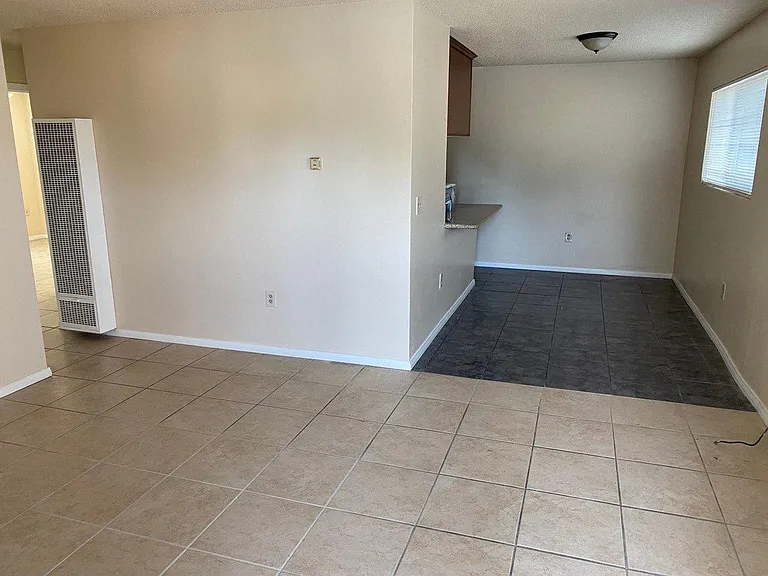 1236 Wall Ave #2 — Photo 3
