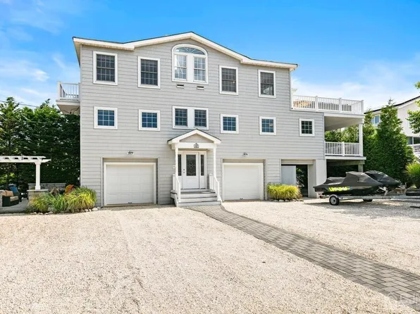 1 Hudson Ave, Harvey Cedars, NJ 08008