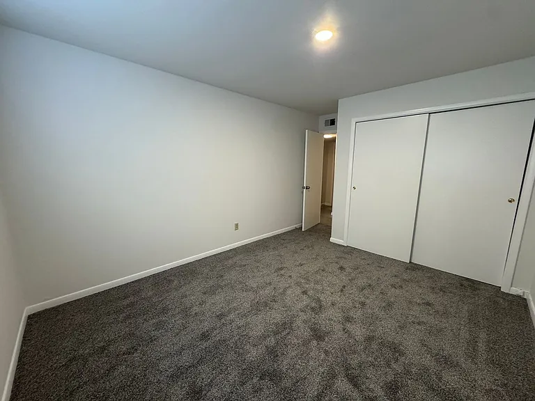 Library Place Apartments — Photo 65