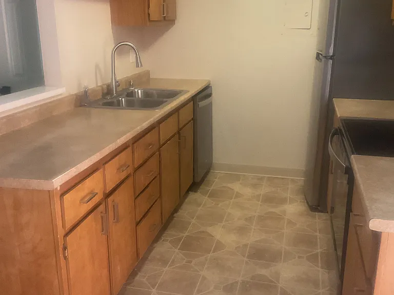 2615 F St #6 — Photo 8