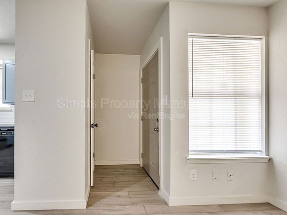 3rd image of 2207 Donna Dr