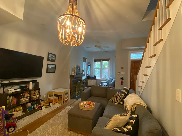 620 7th St NE #A — Photo 5