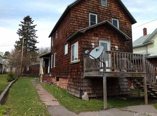 520 Front St, Lake Linden, MI --