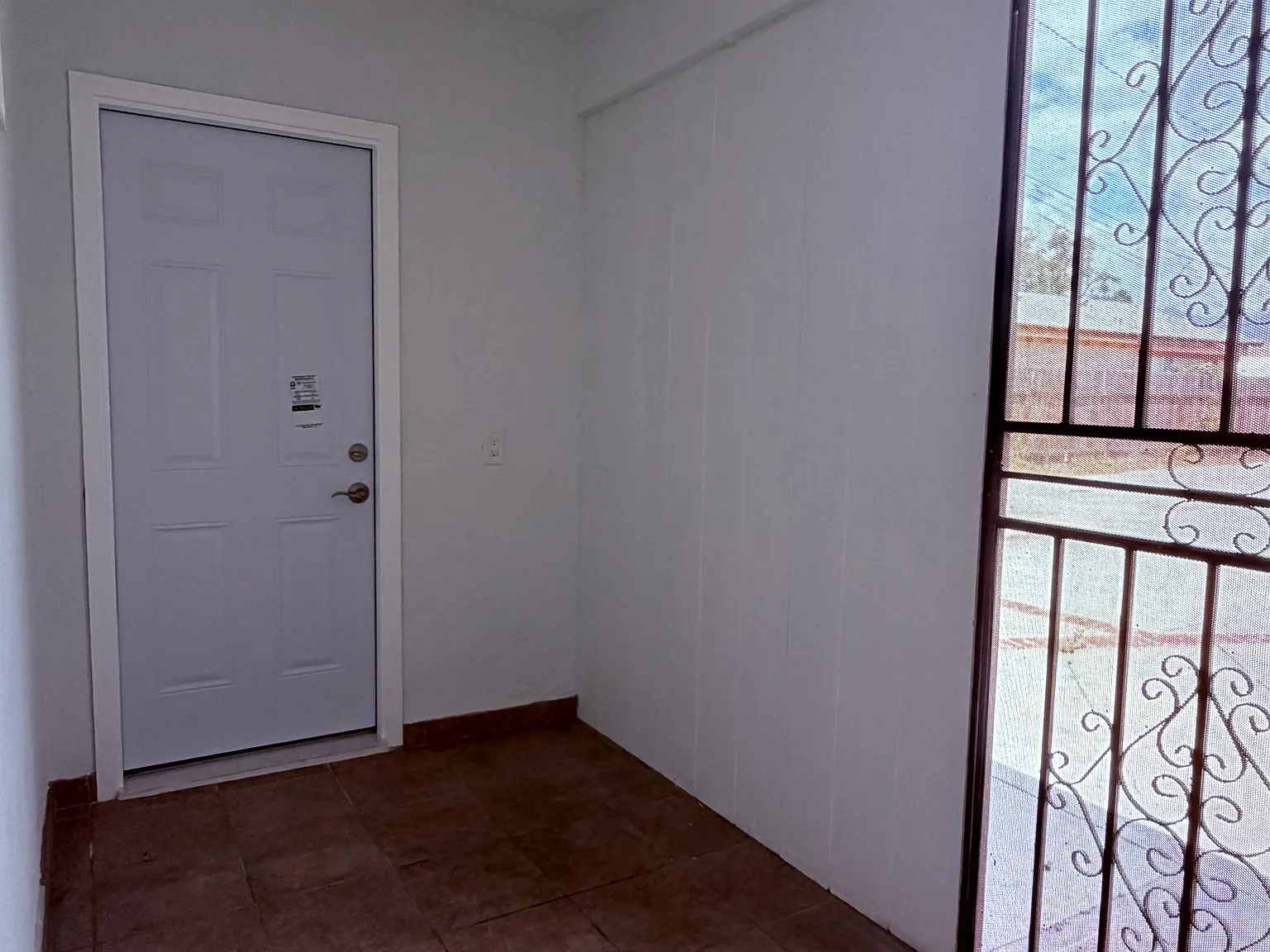 3 bed, 1288 sqft, $3,300 — Photo 4