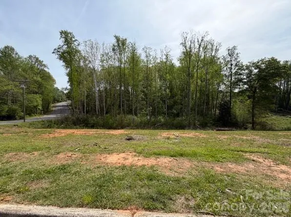 844 Newcastle Rd, Gastonia, NC 28052