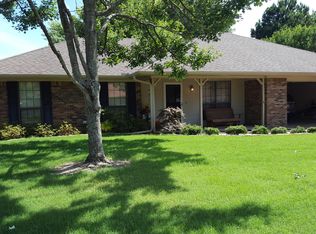 9957 Riggan Dr, Olive Branch, MS 38654
