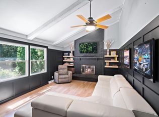 S107W29915 Pickering Dr, Mukwonago, WI 53149