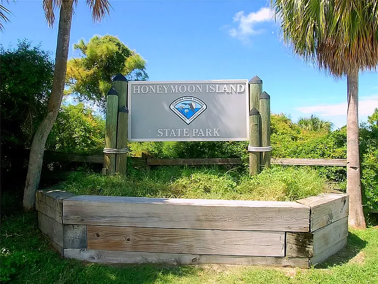 Honeymoon Island Beaches