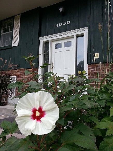 1st image of 4030 Prescott Ave