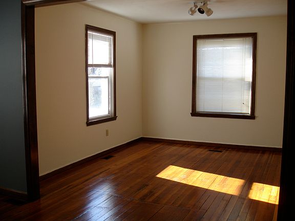 2nd image of 16 Dartmouth St