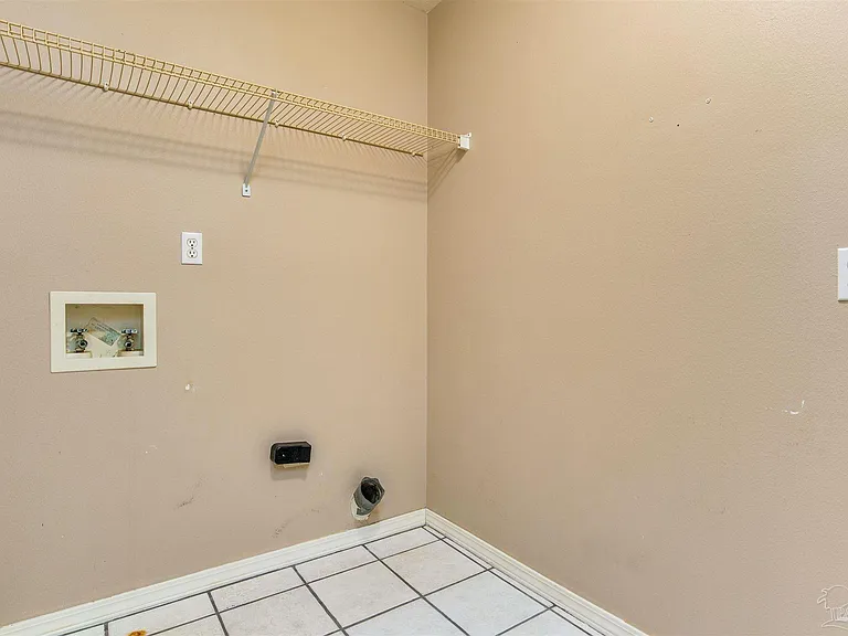 1545 Kitty Hawk Dr — Photo 31