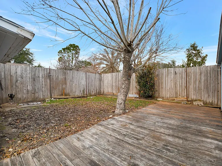 7619 Lemma Dr — Photo 36