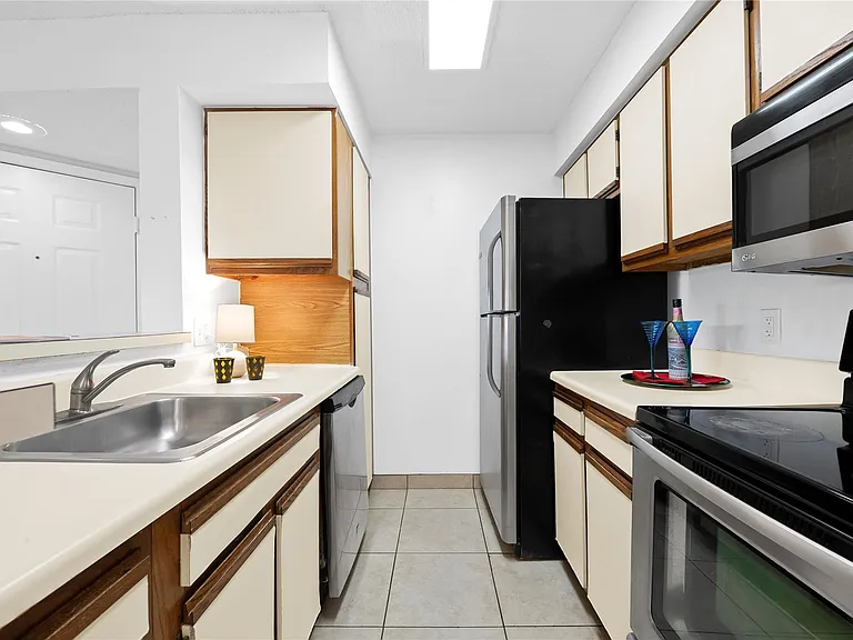 2906 S University Dr #10204 — Photo 8