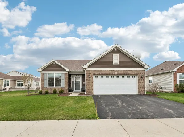 1053 Honey Locust Dr, Crystal Lake, IL 60012