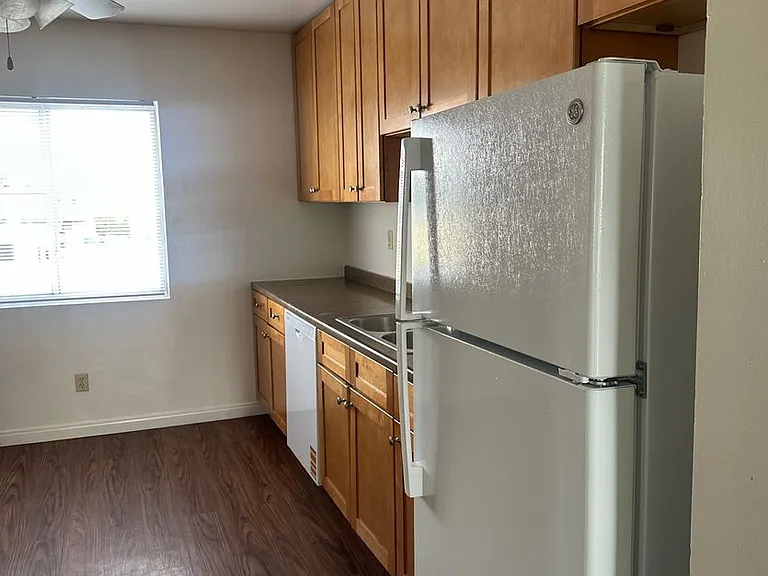 Ponderosa Apartments — Photo 13