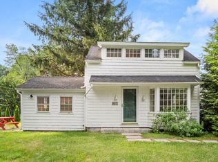 527 Danbury Rd, Wilton, CT 06897