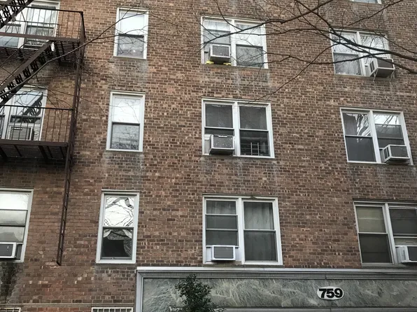 759 East 10th Street image 1 of 15