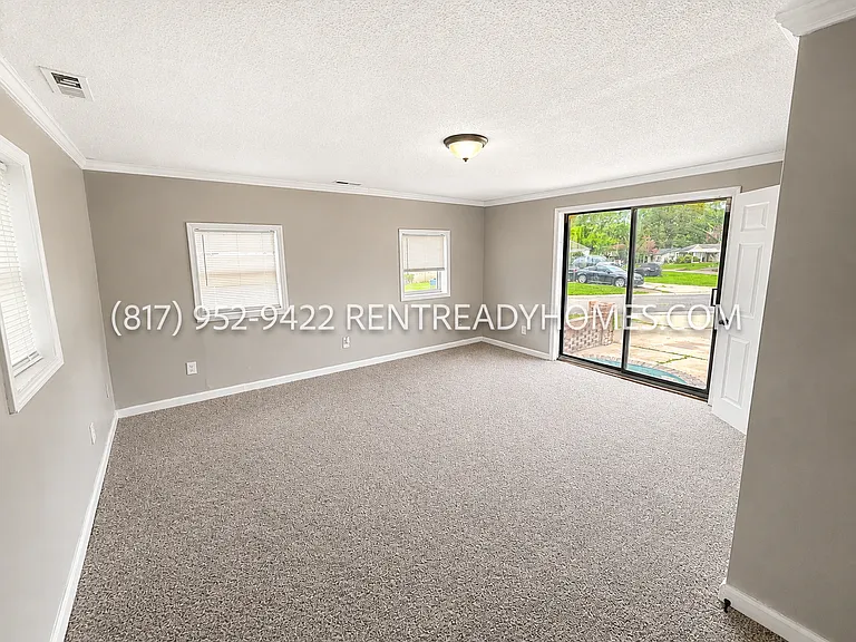 501 Henson St — Photo 4