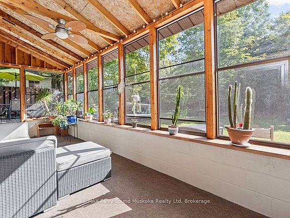 5th image of 28 Forest St