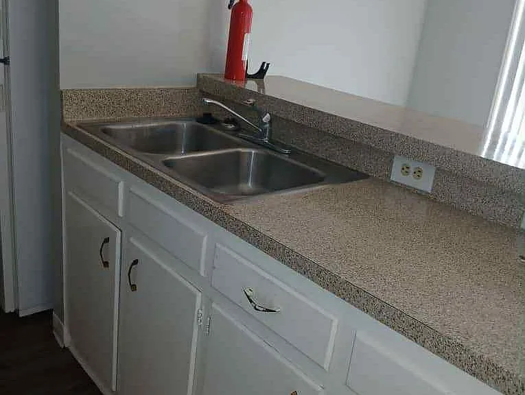 4309 Pease St — Photo 24