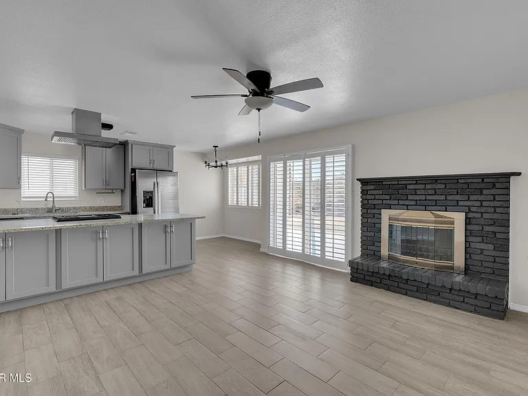 10516 Cuesta Brava Ln — Photo 5