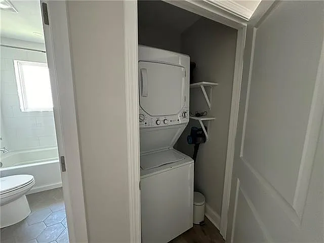 301 Labarre Dr #B — Photo 10