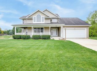 304 Pepper Ridge Dr S, North Liberty, IN 46554